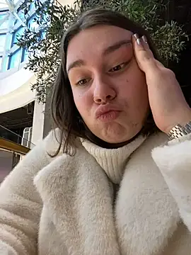 SuzieMurray online show from December 17, 12:22 pm