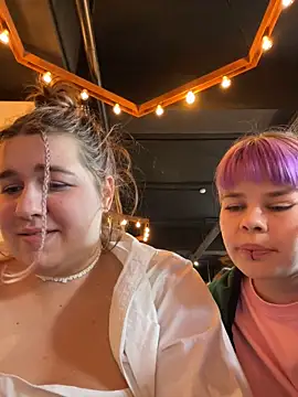 SuzieMurray online show from February 15, 11:50 am