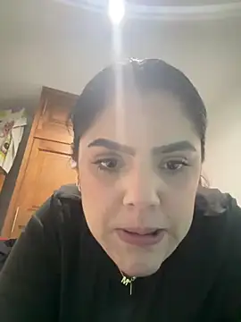 kimberlyhills1 online show from December 8, 5:50 am