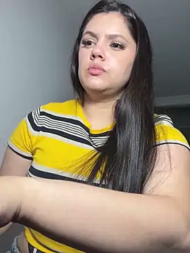 kimberlyhills1 online show from February 2, 4:26 am