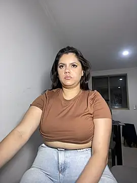 kimberlyhills1 online show from March 15, 3:18 am