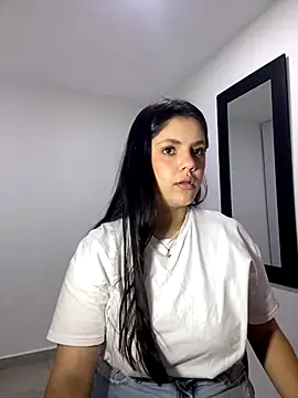 kimberlyhills1 online show from September 25, 5:00 am