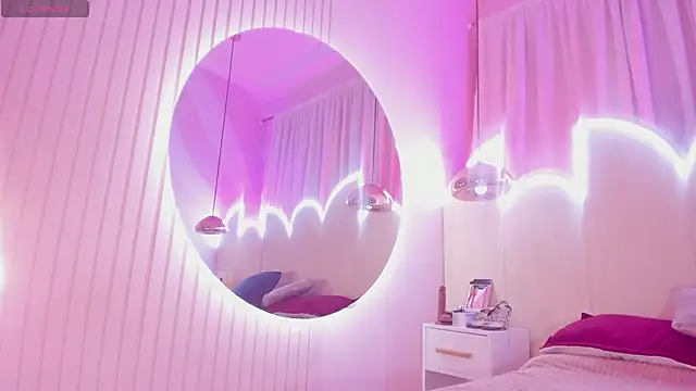 Snapshot of Laurentdupont04 chatting on March 18, 3:09 am Laurentdupont04 online show from March 18, 3:09 am