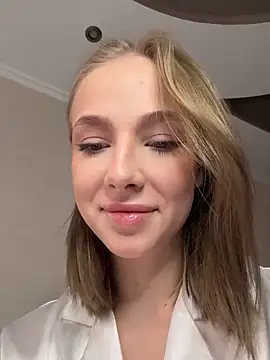 CaseyStar online show from December 18, 9:47 am