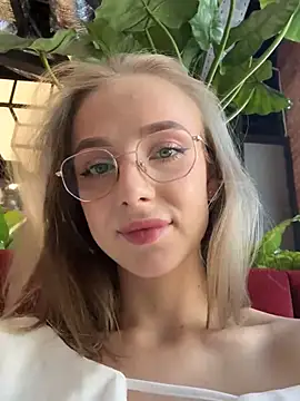 CaseyStar online show from February 27, 9:43 am