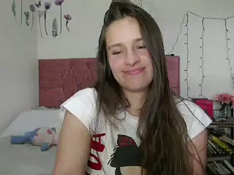 Snapshot of Serenity chatting on December 23, 9:18 pm Serenity online show from December 23, 9:18 pm