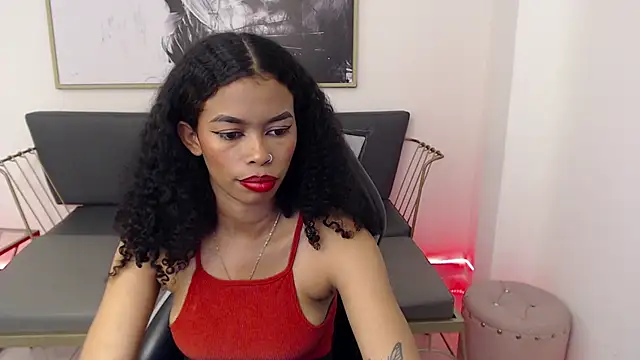 Snapshot of Shenna_brunette_ chatting on December 4, 4:16 pm Shenna brunette online show from December 4, 4:16 pm
