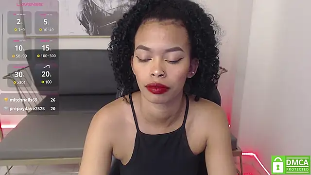 Snapshot of Shenna_brunette_ chatting on January 24, 4:06 pm Shenna brunette online show from January 24, 4:06 pm