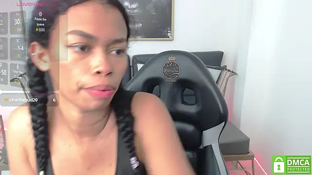 Snapshot of Shenna_brunette_ chatting on January 31, 4:06 pm Shenna brunette online show from January 31, 4:06 pm
