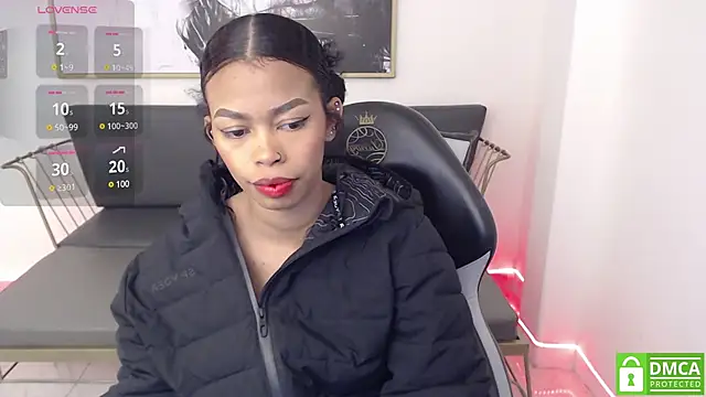 Snapshot of Shenna_brunette_ chatting on February 2, 1:08 pm Shenna brunette online show from February 2, 1:08 pm