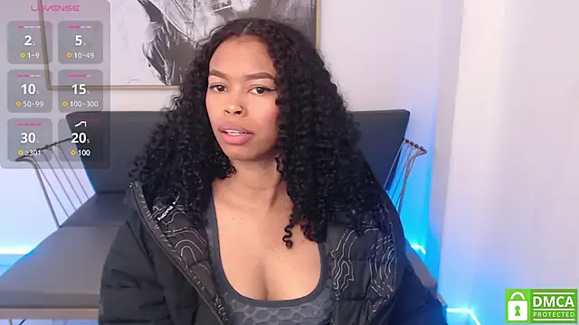 Snapshot of Shenna_brunette_ chatting on February 9, 1:14 pm Shenna brunette online show from February 9, 1:14 pm