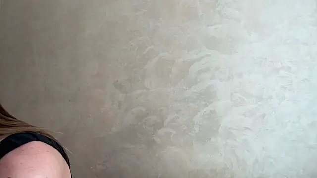 Snapshot of CaitlinaJayne23 chatting on April 23, 12:29 pm CaitlinaJayne23 online show from April 23, 12:29 pm