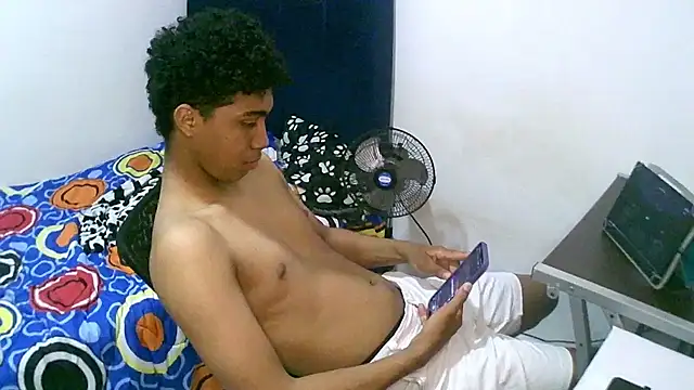 Snapshot of sexy_diamante_ chatting on September 21, 10:22 pm sexy diamante  online show from September 21, 10:22 pm