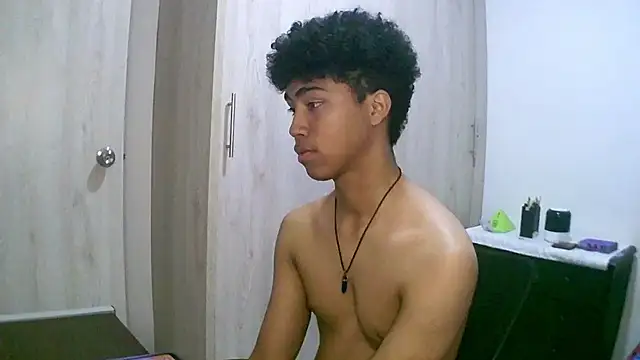 Snapshot of sexy_diamante_ chatting on September 26, 9:52 pm sexy diamante  online show from September 26, 9:52 pm