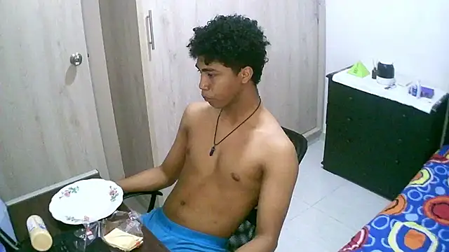 Snapshot of sexy_diamante_ chatting on October 2, 10:06 pm sexy diamante  online show from October 2, 10:06 pm