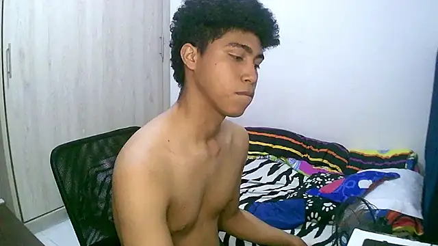 Snapshot of sexy_diamante_ chatting on October 5, 8:29 pm sexy diamante  online show from October 5, 8:29 pm