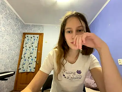 Snapshot of Eva_Angel3 chatting on December 7, 9:33 pm Eva Angel3 online show from December 7, 9:33 pm