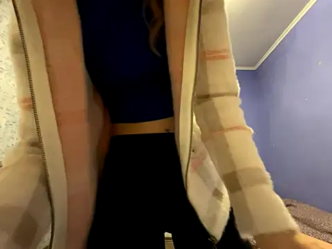 Snapshot of Eva_Angel3 chatting on December 8, 6:28 pm Eva Angel3 online show from December 8, 6:28 pm