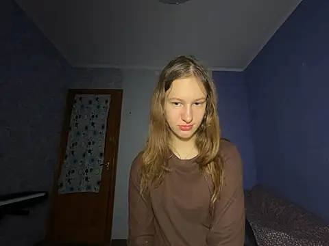 Snapshot of Eva_Angel3 chatting on December 14, 2:31 pm Eva Angel3 online show from December 14, 2:31 pm