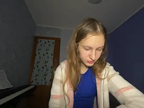 Snapshot of Eva_Angel3 chatting on December 22, 6:15 pm Eva Angel3 online show from December 22, 6:15 pm