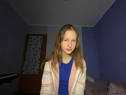 Snapshot of Eva_Angel3 chatting on December 23, 3:55 pm Eva Angel3 online show from December 23, 3:55 pm