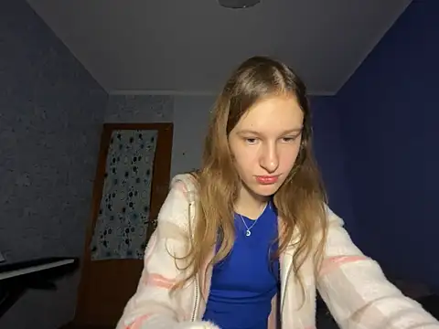 Snapshot of Eva_Angel3 chatting on December 24, 3:16 pm Eva Angel3 online show from December 24, 3:16 pm