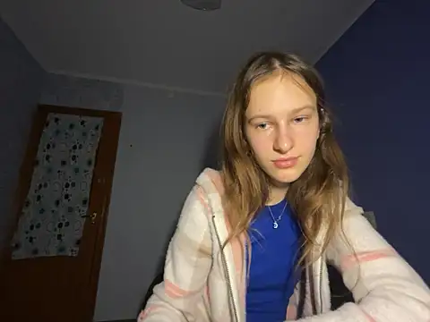 Snapshot of Eva_Angel3 chatting on December 30, 6:27 pm Eva Angel3 online show from December 30, 6:27 pm