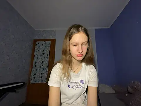 Snapshot of Eva_Angel3 chatting on January 13, 7:10 pm Eva Angel3 online show from January 13, 7:10 pm