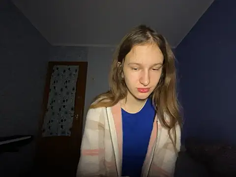 Snapshot of Eva_Angel3 chatting on January 19, 4:57 pm Eva Angel3 online show from January 19, 4:57 pm