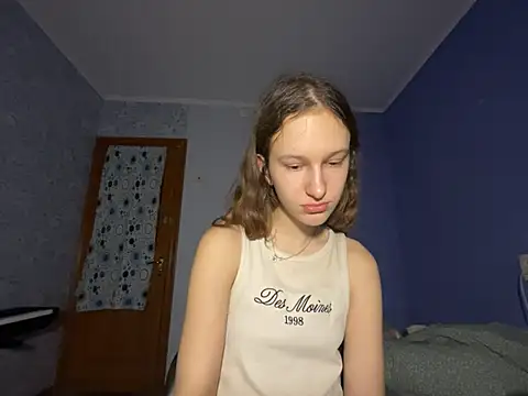 Snapshot of Eva_Angel3 chatting on February 1, 7:13 pm Eva Angel3 online show from February 1, 7:13 pm