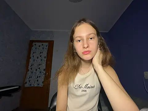 Snapshot of Eva_Angel3 chatting on February 2, 3:17 pm Eva Angel3 online show from February 2, 3:17 pm