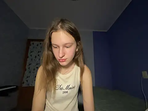 Snapshot of Eva_Angel3 chatting on February 2, 6:20 pm Eva Angel3 online show from February 2, 6:20 pm
