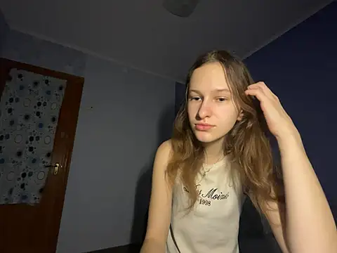 Snapshot of Eva_Angel3 chatting on February 3, 6:28 pm Eva Angel3 online show from February 3, 6:28 pm