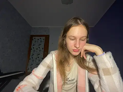 Snapshot of Eva_Angel3 chatting on February 8, 4:14 pm Eva Angel3 online show from February 8, 4:14 pm
