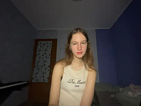 Snapshot of Eva_Angel3 chatting on February 9, 4:40 pm Eva Angel3 online show from February 9, 4:40 pm