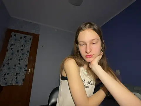 Snapshot of Eva_Angel3 chatting on February 20, 5:29 pm Eva Angel3 online show from February 20, 5:29 pm