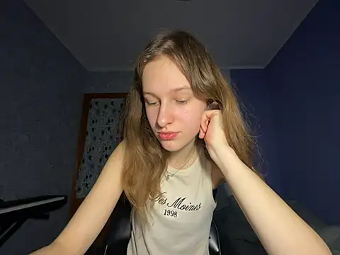 Snapshot of Eva_Angel3 chatting on February 22, 4:51 pm Eva Angel3 online show from February 22, 4:51 pm