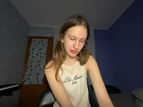Snapshot of Eva_Angel3 chatting on February 23, 8:44 pm Eva Angel3 online show from February 23, 8:44 pm