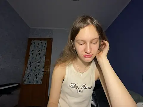 Snapshot of Eva_Angel3 chatting on February 24, 6:04 pm Eva Angel3 online show from February 24, 6:04 pm