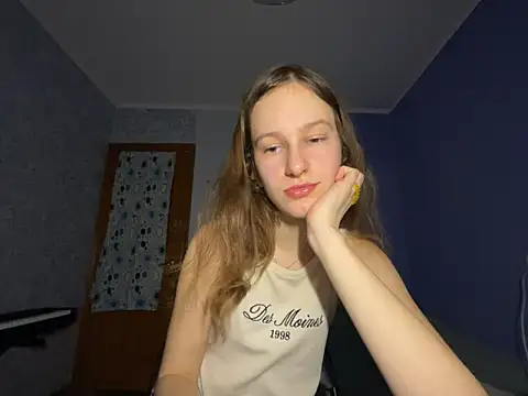 Snapshot of Eva_Angel3 chatting on February 26, 6:54 pm Eva Angel3 online show from February 26, 6:54 pm