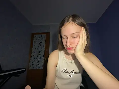 Snapshot of Eva_Angel3 chatting on February 27, 5:36 pm Eva Angel3 online show from February 27, 5:36 pm