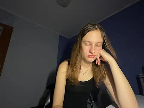 Snapshot of Eva_Angel3 chatting on March 6, 4:17 pm Eva Angel3 online show from March 6, 4:17 pm