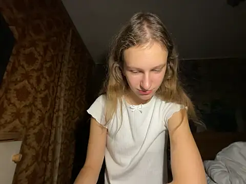 Snapshot of Eva_Angel3 chatting on September 16, 6:20 pm Eva Angel3 online show from September 16, 6:20 pm