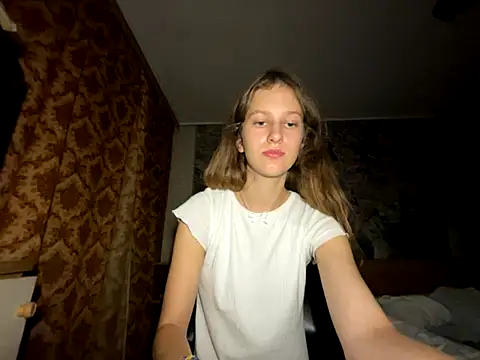 Snapshot of Eva_Angel3 chatting on September 21, 4:52 pm Eva Angel3 online show from September 21, 4:52 pm