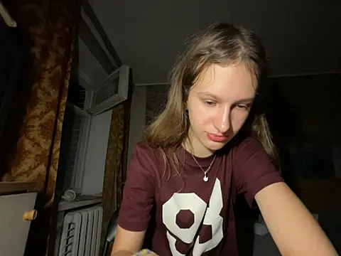 Snapshot of Eva_Angel3 chatting on September 22, 4:53 pm Eva Angel3 online show from September 22, 4:53 pm