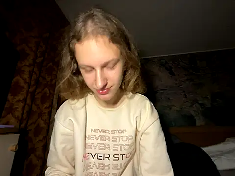 Snapshot of Eva_Angel3 chatting on October 6, 5:32 pm Eva Angel3 online show from October 6, 5:32 pm