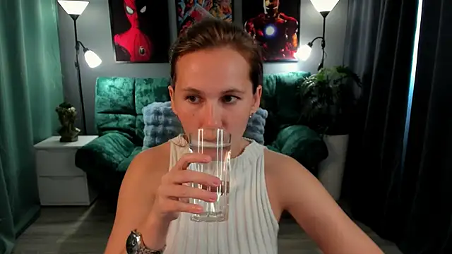 MichelleOrtis online show from April 7, 8:26 am