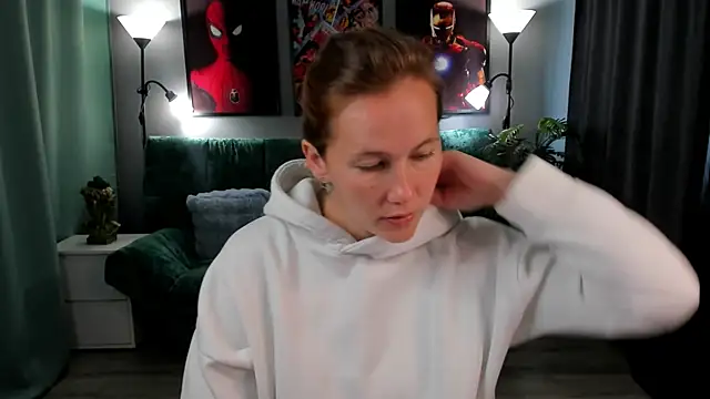 MichelleOrtis online show from April 30, 2:18 am