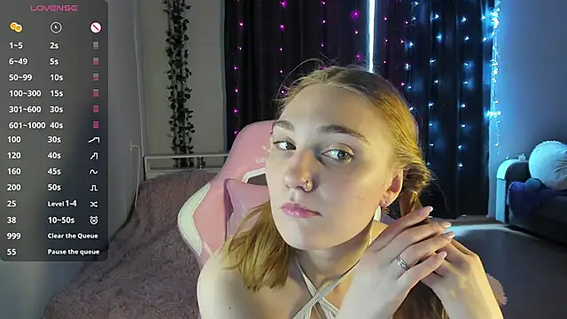 Snapshot of ReddHotPipper chatting on January 16, 5:11 am ReddHotPipper online show from January 16, 5:11 am