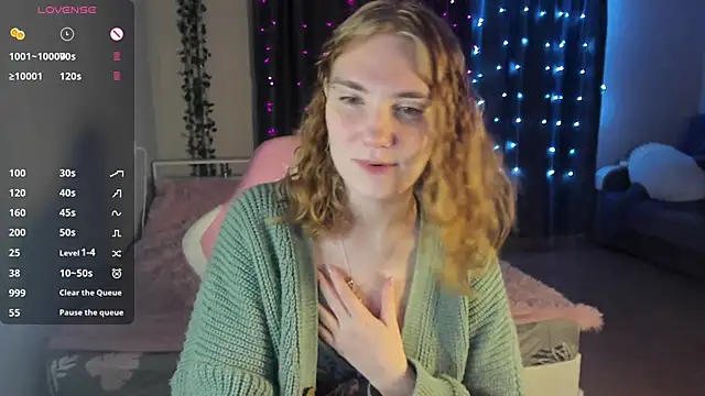 Snapshot of ReddHotPipper chatting on January 27, 1:05 am ReddHotPipper online show from January 27, 1:05 am